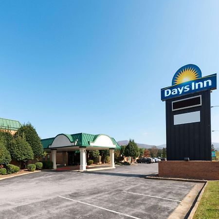 Days Inn By Wyndham Luray Shenandoah Exterior foto